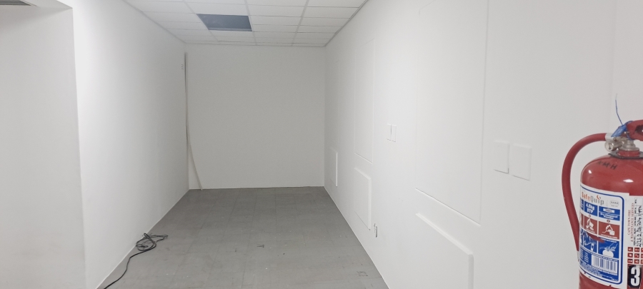 To Let commercial Property for Rent in Bo Oakdale Western Cape